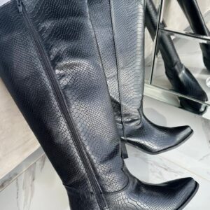 BOTA DAYA NEGRA